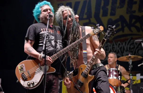 Na Sotočje se bo v četrtek vrnil dober znanec slovenskega 
občinstva, legendarni kalifornijski bend NOFX. 
