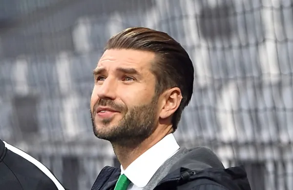 Luka Elsner    novo sezono začenja kot trener  prvoligaša Amiensa.