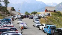 Vršič: raj v naravi ali žrtev avtomobilske pločevine?
