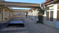 Dotrajan vrtec na Ribniku bodo obnavljali predvidoma leta 2022, 
ko bo zgrajen nov vrtec na Policah. 