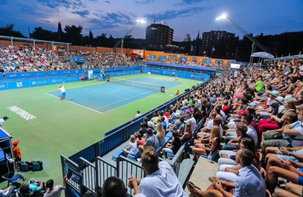Bodo portoroški gledalci tokrat spet lahko pozdravili slovenskega 
zmagovalca?