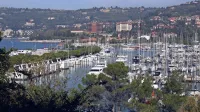 Delničarji Term Čatež bodo konec avgusta na skupščini odločali o 
soglasju za prodajo Marine Portorož družbi MMNT Investicije. 