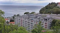 Banka Intesa Sanpaolo občini ponuja garažo na Fornačah