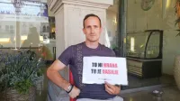 Matej Glivar se je pred nekaj leti odpovedal izdelkom živalskega 
izvora, sedaj pa svoj glas posoja živalim in opozarja, da njihovo 
ubijanje nima smisla.