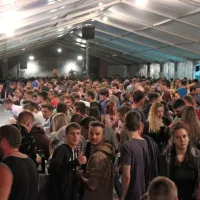 Zabava, kjer dobrega krompirja in vzdušja ne zmanjka