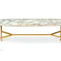 Kot da bi prišla iz filma Veliki Gatsby, Coast Table, oblikovalcev 
Branch Creative.