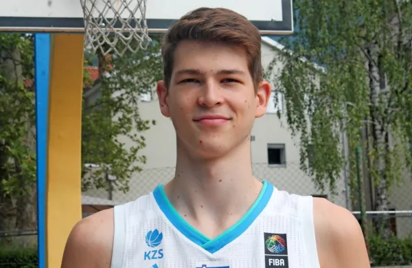 Klemen Smrekar - mladi košarkarski reprezentant  s Kneže