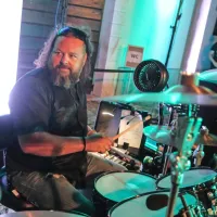 Blues poslastica za biserni finale