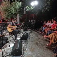 Blues poslastica za biserni finale