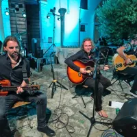 Blues poslastica za biserni finale