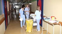V večini bolnišnic, tudi na Primorskem, so se na spremembe 
zakonodaje v zvezi s kompetencami pri delu medicinskih sester 
dobro pripravili, zato ni takšnih težav kot v Šempetru.  