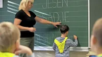 Avgusta so delodajalci iskali največ učiteljev in vzgojiteljev, ta 
mesec je tako pričakovati večje število zaposlitev predvsem  pri 
delodajalcih s področja izobraževanja. 