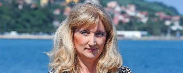 Vesna Mikolič