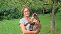 Prof. dr. Nataša Tozon je predavateljica na Veterinarski fakulteti in 
predstojnica Klinike za male živali.