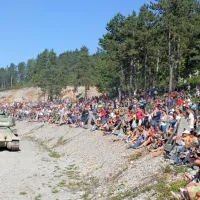 Letalski šov na festivalskem nebu
