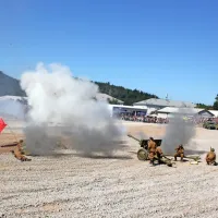 Letalski šov na festivalskem nebu