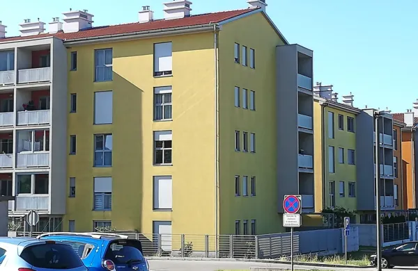 Zadnja “nova” stanovanjska soseska  Kresnice  je bila zgrajena pred 
dobrimi desetimi leti.   