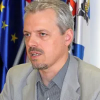 Postojna na Primorskem ali sedež nove pokrajine?