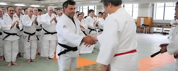 Mojmir Kovač je na Japonskem prejel priznanje za zelo dobro opravljeno delo v Koshiki no kata, tradicionalnem  judu.