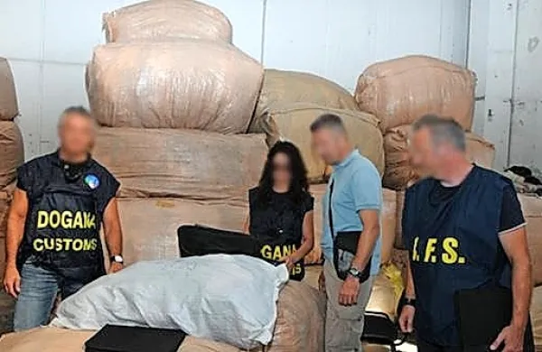 Preiskovalci so prišli tudi do osumljenega slovenskega državljana 
in dveh podjetij s sedežem na območju novogoriške policijske 
uprave