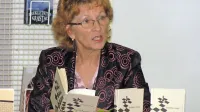 Andrejka Jereb je pesmim o ljubezni sčasoma dodajala tudi verze s  filozofskimi vprašanji.   