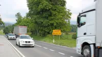 Tranzitni promet na glavni cesti Postojna-Jelšane

