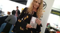 Bronja Žakelj bo jutri italijanski prevod svojega romana Belo se 
pere na devetdeset po Pordenonu predstavila še v Trstu. 