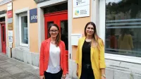 Mirna Buić (levo) in Darja Oražem, koordinatorici projekta