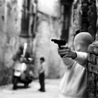 Letizia Battaglia, pionirka ženskega italijanskega fotoreporterstva, se bo v Ljubljani predstavila z razstavo Mafija, bolečina, ljubezen.  