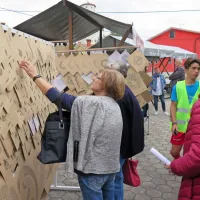  Raznolike vzorce za klekljanje je na tržnici predstavila Irma 
Pervanja iz Dolancev. 