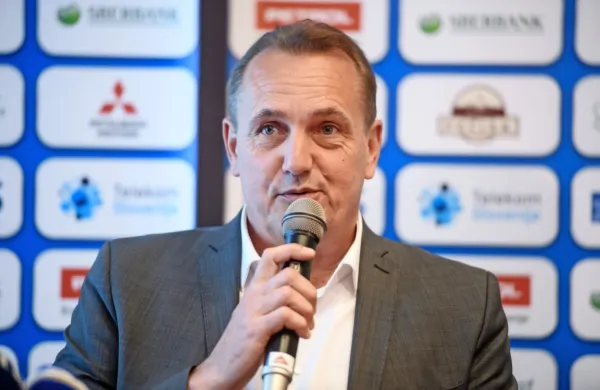 Predsednik Odbojkarske zveze Slovenije Metod Ropret je z 
zadovoljstvom govoril o učinkih evropskega prvenstva.