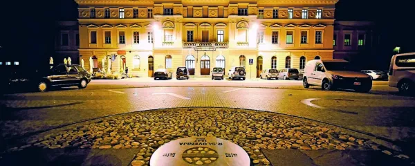 Trg Evrope ali Piazza Transalpina bo postalo osrednje srečevališče 
dveh Goric, ki želita živeti in ustvarjati skupaj. 
