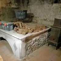 Sežanski slikar Marijan Miklavec je pri 81 letih obnovil staro domačijo