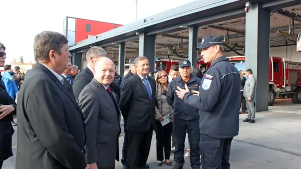 Odprtja Bogatajevih dnevov sta se med drugimi visokimi gosti 
udeležila tudi ministra za obrambo in notranje zadeve Karl Erjavec 
in Boštjan Poklukar.