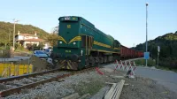 Čez mesec dni bodo tudi na železniškem prehodu v Saksidu zapornice, a preden bodo začele delovati, jih bodo morali  še testirati.  
