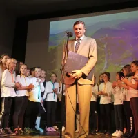 Dočakali 200 let in dobili prizidek