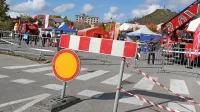 Prireditve, kakršna je Bogatajevi dnevi, so v mestu dobrodošle, a 
zapora parkirišča vzbuja tudi slabo voljo, zlasti pri zaposlenih v 
PTC Primorka in strankah.



