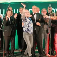 Lucija Mlinarič se je pred dvema letoma še drugič spopadla z 
rakom. V boju so ji z dobrodelno prireditvijo za plačilo alternativnega zdravljenja pomagali v njenem Kotalkarskem klubu 
Renče

