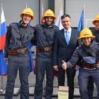 Izjemno visoko zaupanje