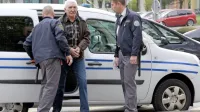 Draganu Kukanji novogoriško tožilstvo poleg umora mame očita 
še hudo telesno poškodbo, zanemarjanje mladoletne osebe ter 
nasilje v družini.