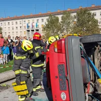 Otroci so bili neustrašni gasilci za en dan