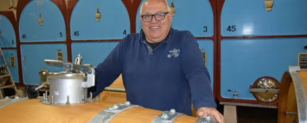 Edi Keber  je že desetletja eden osrednjih likov vinogradništva in 
vinarstva v občni Krmin. 
