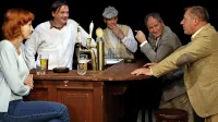 V Jezu igrajo (z leve) Saša Pavček, Branko Šturbej, Igor Samobor, 
Ivo Ban in Aleš Valič.  