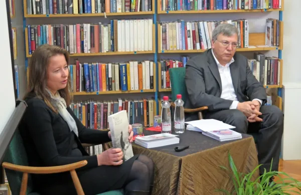 Irena Uršič je  predstavila zbornik o Ivanu Rudolfu, Ivo Jevnikar pa  o družini Čok iz Lonjerja.