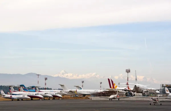 Kam lahko potniki letijo z Brnika dober mesec po stečaju Adrie Airways?