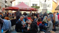 Na trgu je bilo prek poletja živahno, še najbolj  v začetku oktobra, 
ko so pripravili   Kmečki praznik in festival frike. 