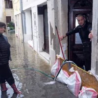 FOTO: Zaradi plimovanja poplave od Pirana do Ankarana