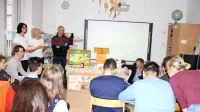 V Cirius Vipava so ob dnevu slovenske hrane in  tradicionalnem 
slovenskem zajtrku gostili državnega sekretarja ministrstva za 
kmetijstvo Damjana Stanonika in čebelarja Bogdana Žvanuta. 
