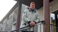 Miha Inocente opozarja, da bi bilo v Postojni treba povečati 
dostopnost stanovanj za mlade.
