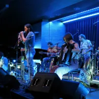 Bakalina Velika je razprodala klub Cankarjevega doma in požela ovacije